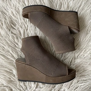 Eileen Fisher Warrick Stretch Fly Knit braune offene Zehenpartie Keilabsatz-Sandalen neu ohne Karton Größe 7,5 - Bild 1 von 12