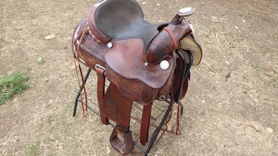 Western Saddle Circle Y Equitation Gorgeous Silver Thread Hand Tooled Accents - Image 1 of 4