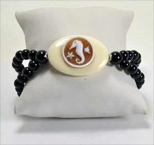 BRACCIALE IN ARGENTO 925 CON ONICE CAMMEO SARDONICO CAVALLUCCIO MARINO AGRP 024a - Foto 1 di 3