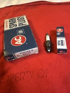 8 NOS Original Genuine AC Delco R42TS Spark Plugs Made In USA 5613324 - Picture 1 of 2