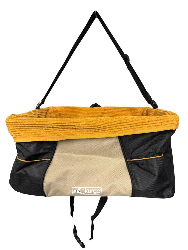 Asiento elevador de coche para perros Kurgo pequeño transportador de viaje para mascotas color tostado negro mostaza interior Foto 1 de 4