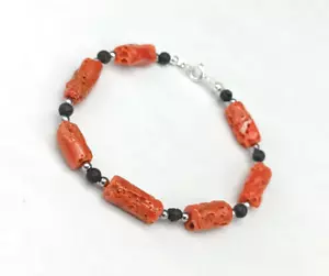 Bracciale uomo donna corallo rosso naturale Sardegna lava nera e argento bianco - Foto 1 di 11