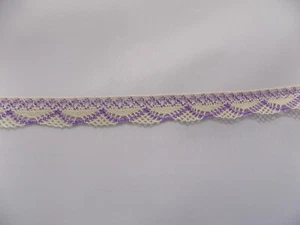 1 METRO PIZZO MERLETTO FATTO A MACCHINA IN COTONE LILLA ED ECRU' ALTEZZA 2 cm - Picture 1 of 1