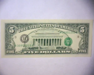 1995 $5 US Fed. Reserve Note, SEAL & SERIAL NUMBERS 🌟PRINTED ON REVERSE🌟UNC🌟 - Picture 1 of 9
