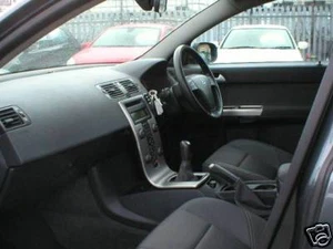 ADATTO PER VOLVO V50 VERA PELLE INGRANAGGIO GHETTA FRENO A MANO 04-08 CUSTOM NUOVO MADE IN UK - Foto 1 di 3