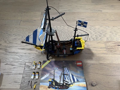 Vintage LEGO Pirates: Caribbean Clipper (6274) 99% Complete with Instructions - Image 1 of 4