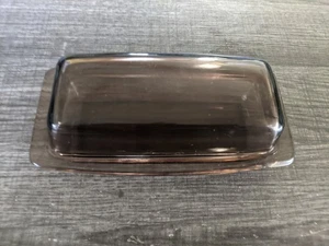PYREX VINTAGE AMBER GLASS BUTTER DISH WITH LID FREE USA SHIPPING - Picture 1 of 4