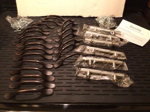 Konvolut Schrank Schubladengriffgriffe 23 Bronzefarben und Extras siehe Fotos - Bild 1 von 8