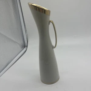 KPM ROYAL PORZELLAN BAVARIA GERMANY VASE White 22k Gold Trim And Handle - Picture 1 of 8