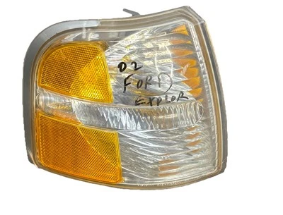 2004 福特 EXPLORER PASSENGER PARK-TURN 灯原始设备制造商 116-03344R — 第 1/4 张图片