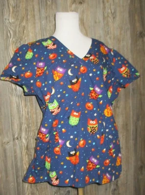 White Cross Scrub Top Womens Size Large L Halloween Owl Pumpkin Candy Corn - Image 1 of 4