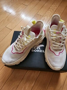 EUC SOREL Kinetic Breakthru Day Spitze – kreidefarben/fuchsiafarben – Damengröße 7 - Bild 1 von 8