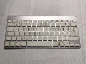 Clavier sans Fil Apple A1314 Magic Keyboard - IPad Mac Azerty Français - Photo 1/4
