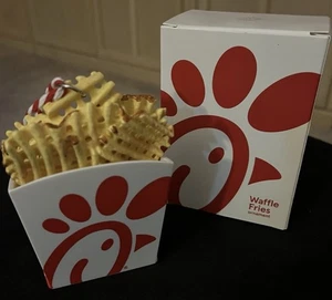 Küken Fil a Pommes Waffel Ornament Weihnachten Urlaub Braten Neu - Bild 1 von 1