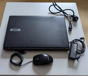 ACER Aspire E 15  Windows 10 - 4 GB RAM 500 GB HDD - Bild 1 von 5