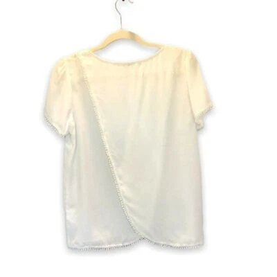 Charming Charlie Blouse Short Sleeve Women's Sz Medium Lace Trim Back Wrap White - Image 1 of 4