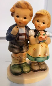Goebel Hummel Boy and Girl Staring 220 TMK4 Figurine Congratulations - Picture 1 of 12