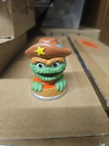 Western Applause Sesame Street Finger Puppets Oscar The Grouch Sheriff Cowboys - Picture 1 of 5