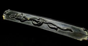 Japón Antiguo Período Edo Goto Escuela Ribon Wari Kogai Shakudo Caja Espada Katana  - Imagen 1 de 9