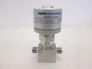 Fujikin, O.P. 3.5-7kgf/cm2G Pneumatic Valve, N.O, Used - Picture 1 of 5