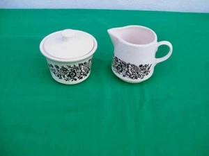 ROYAL CHINA IRONSTONE CREAMER & COVERED SUGAR BOWL SUSSEX BROWN FLOWERS - Picture 1 of 6