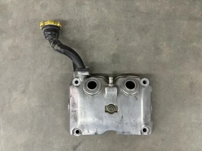 Cubierta de válvula izquierda/lado del conductor Subaru Outback 2000-2004 2,5 L 13278AA220 Foto 1 de 4