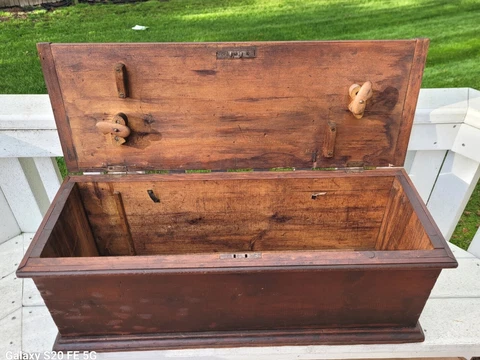 Antique Carpenter's Tool Box Primitive Chest circa 1906 Heavy Duty Construction Cover