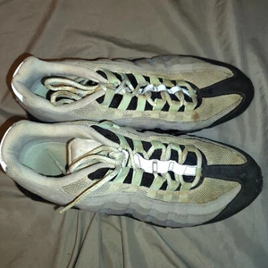 Nike Air Max 95 Mint Green Neutral Grey Black Mens Size 11.5 609048-136 RARE - Picture 1 of 18
