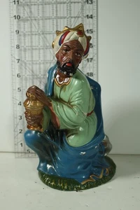 Vintage Kreidegeschirr Krippe KNIENDER WEISER MANN 9" hoch - Bild 1 von 4