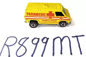 MATTEL HOT WHEELS REDLINE PARAMEDIC AMBULANCE YELLOW VAN - Picture 1 of 13