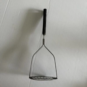 Vintage Ekco Forge Oval Potato Heavy Duty Stainless Masher Black Handle USA Made - Picture 1 of 3