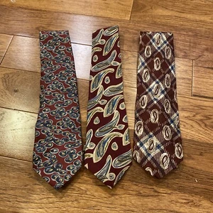 VINTAGE BOSTON TRADERS MEN'S NECK TIE Necktie Lot 100% SILK USA - Picture 1 of 4