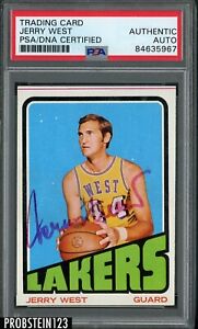 Jerry West HOF Lakers Signed 1972-73 Topps #75 PSA/DNA AUTO