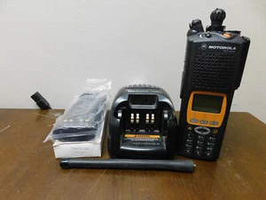 Motorola XTS5000 VHF 136-174mhz P25 Digital Portable radio 3 Algo Factory FPP - Photo 1/2