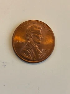 1997 D Lincoln Memorial one penny coin  - Picture 1 of 2