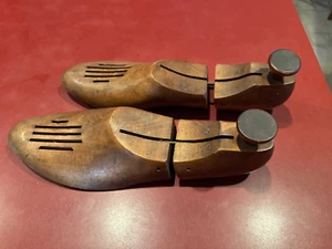 Vintage Massivholz Schuh belüftet Paar große Holzdehner Set 11 4 Schuhhalter - Bild 1 von 9