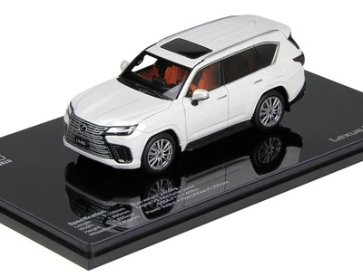LCD Models 1:43 LEXUS LX 600 WHITE - LCD43013-WH - Immagine 1 di 4