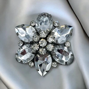 Elegante Blumen Brosche Vintage klar Schmuck Floral Nachlass Schmuck Floral Anstecknadel - Bild 1 von 10