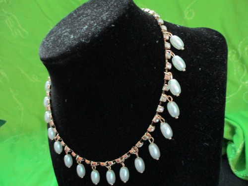 VETEMENTS Collana catena artiglio strass perle finte