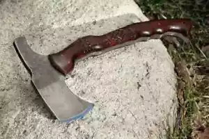 Handmade Carbon Steel Tomahawk Tactical Axe For Hunting Camping & Outdoor. AU - Foto 1 di 8