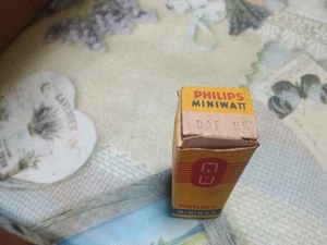 VALVOLA DAF96 PHILIPS - Foto 1 di 1