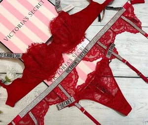 Victoria's Secret Shine Strap Wicked Sujetador Sin Forro Tanga Conjunto de Liga Rojo - Imagen 1 de 6