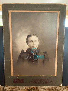 Identified Cabinet Card: Mrs. Ezry Smith (Grand Rapids, Michigan) - Picture 1 of 2