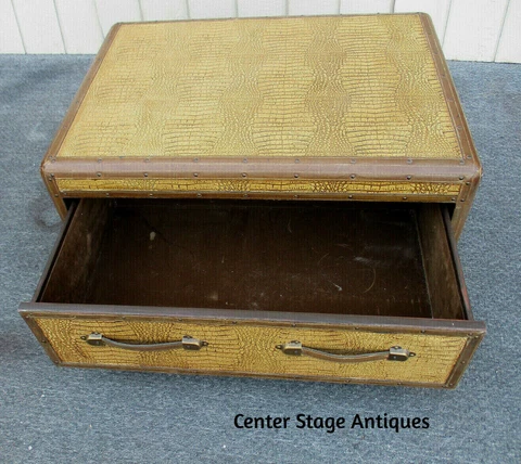 62797  Leather Style Coffee Table Chest W/ Drawer Cover