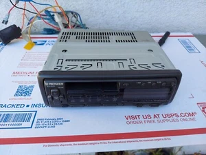 Pioneer KEH-P5200 Cassette FM/AM Tuner - Picture 1 of 9