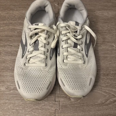 Brooks Adrenaline GTS 22 Women Size 8.5 W Sneakers Running Athletic Gym - Image 1 of 4