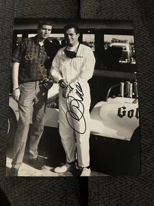 Coche Indy autografiado por Jim Hall y Roger Penske Indianápolis 500 8 X 10 - Imagen 1 de 1