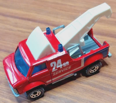 Matchbox Breakdown Van 24 Hours Towing Red Body - Image 1 of 4