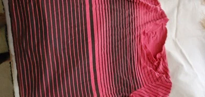 Men’s Threads & Heirs red stripped Shirt. 100% Cotton size large - Image 1 of 4