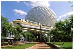 Vintage Postcard, Future World Spaceship Earth, Epcot Center, c1982 Walt Disney - Picture 1 of 2